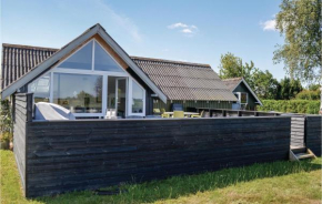 Lovely Home In Storvorde With Kitchen, Egense